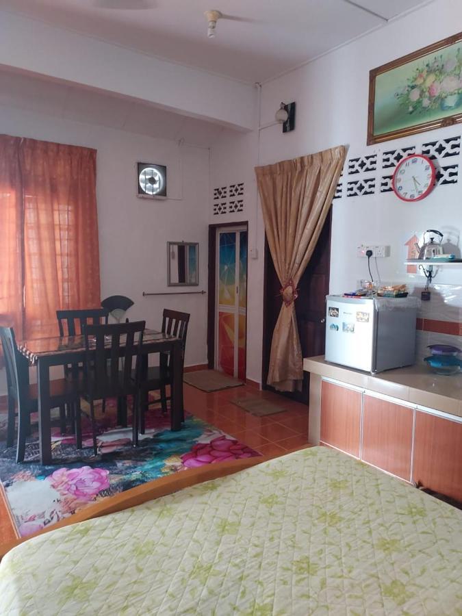 Room 345 Kota Bharu Extérieur photo